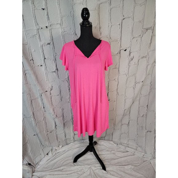 Honeyme Dresses & Skirts - Honeyme Ribbed bright pink dress with pockets and v neck | Large